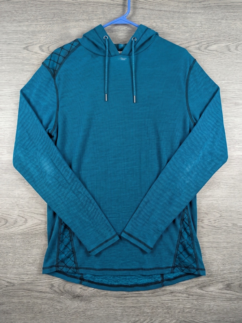 Buckle Black Teal Hooded Long-Sleeve Pullover